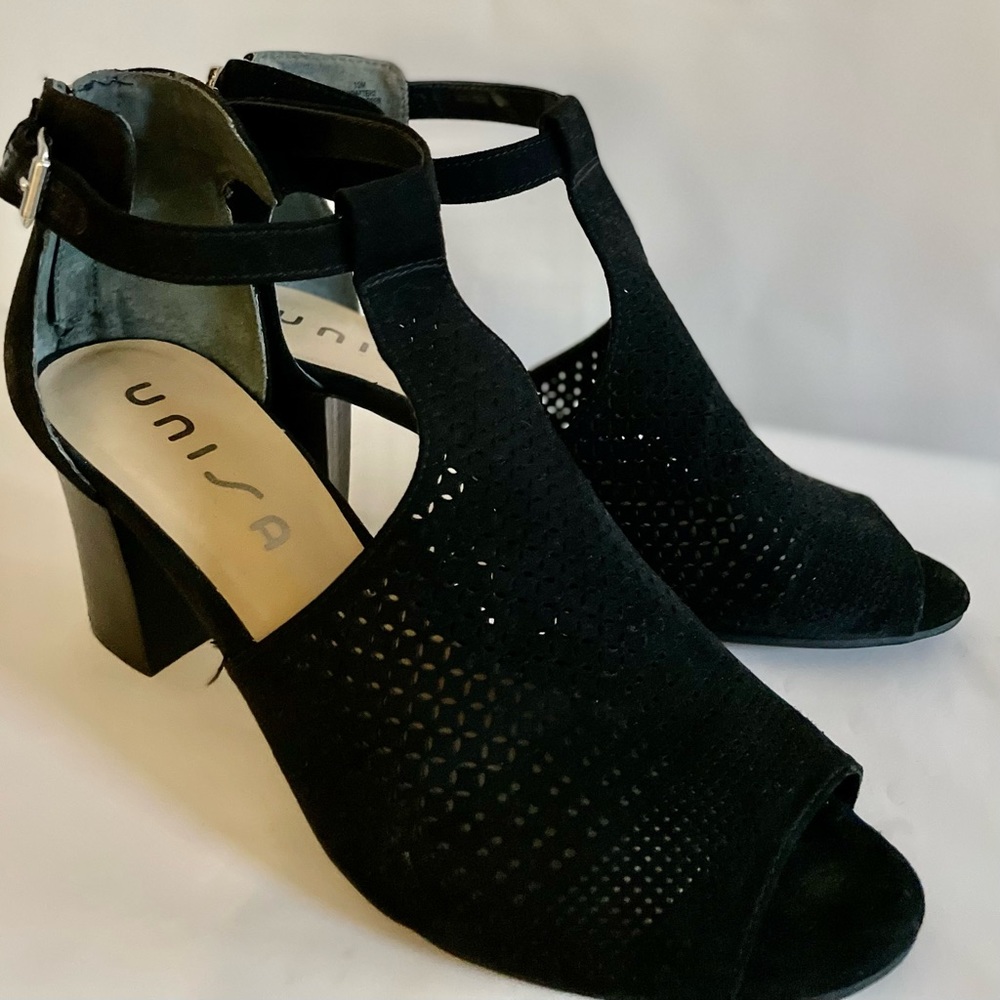 Unisa black faux suede bootie inspired sandal with block heal.  Size 10